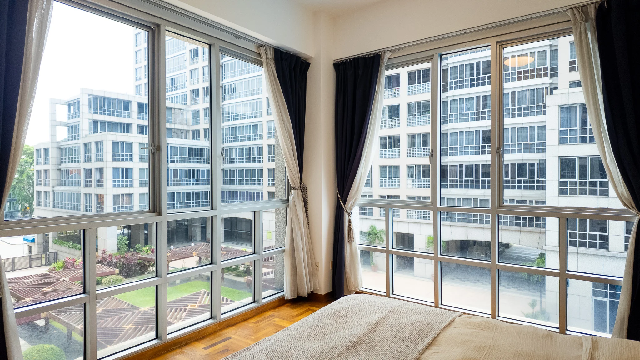 Master Bedroom - Room 5 - 4